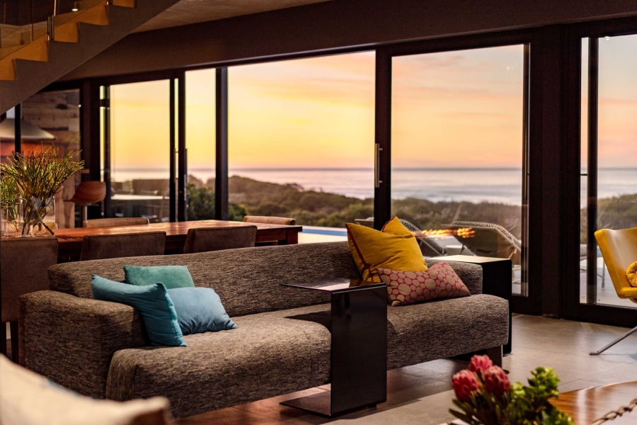 4 Bedroom Property for Sale in Keurbooms Western Cape